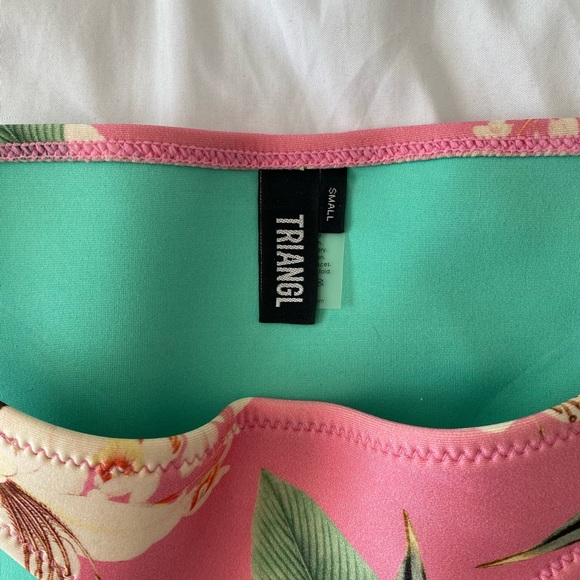 Triangl Swim Bikini - Picture 3 of 7